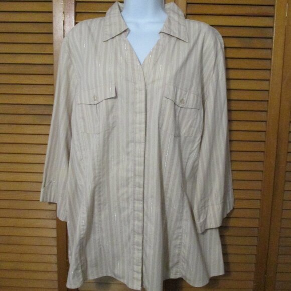 DCC Woman Stretch top tan V neck button down 3/4 sleeve blouse like new size 2x - Picture 1 of 8